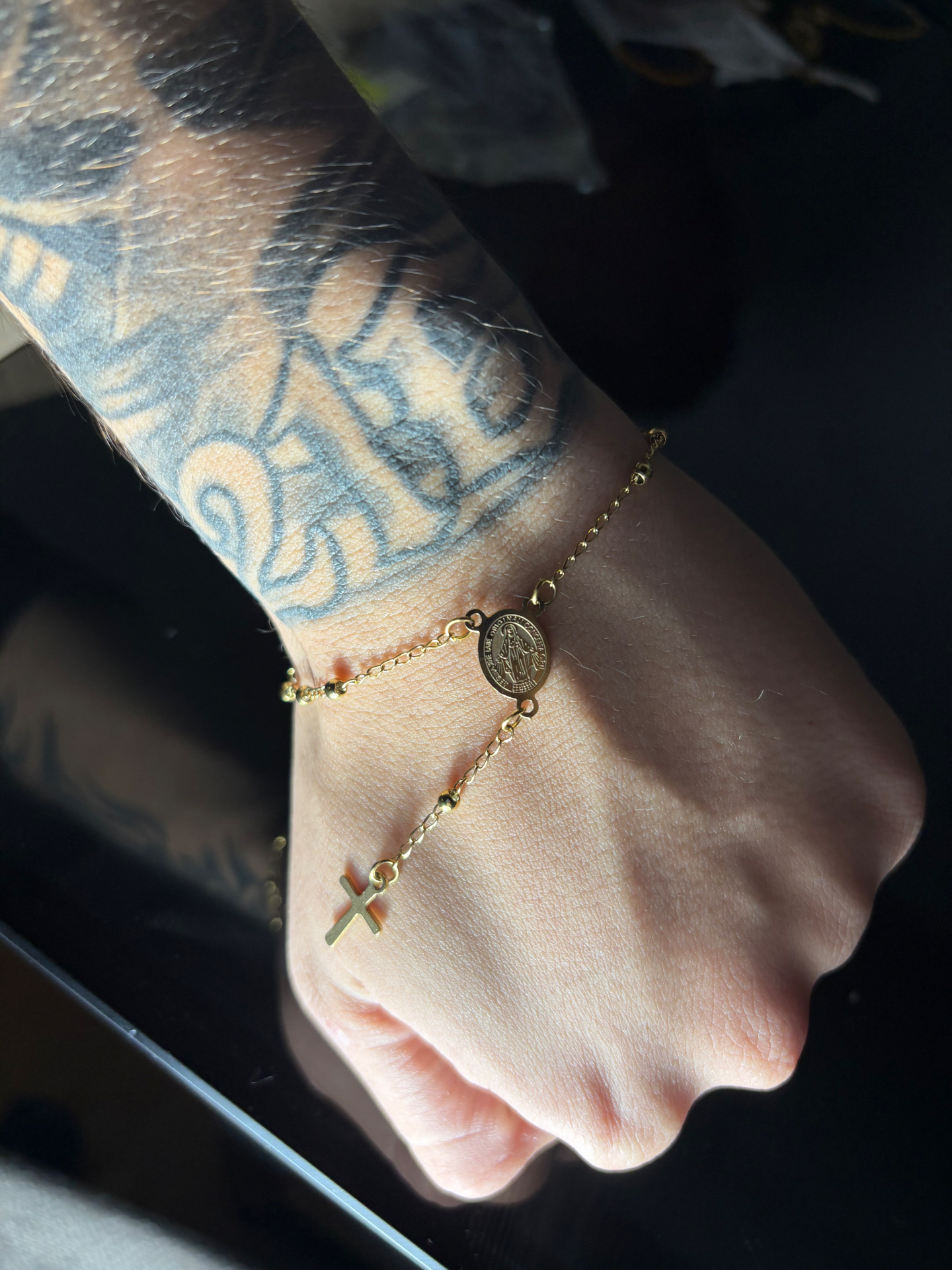 Pulsera Rosario dorada FORJA GOLD